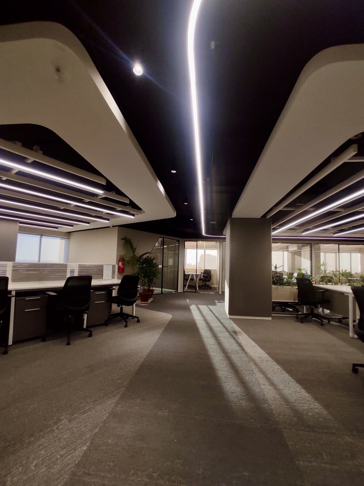 JS Bank — Shaheen Complex Office — JS Bank commercial / office in Shaheen Complex, Karachi, Pakistan — view 5